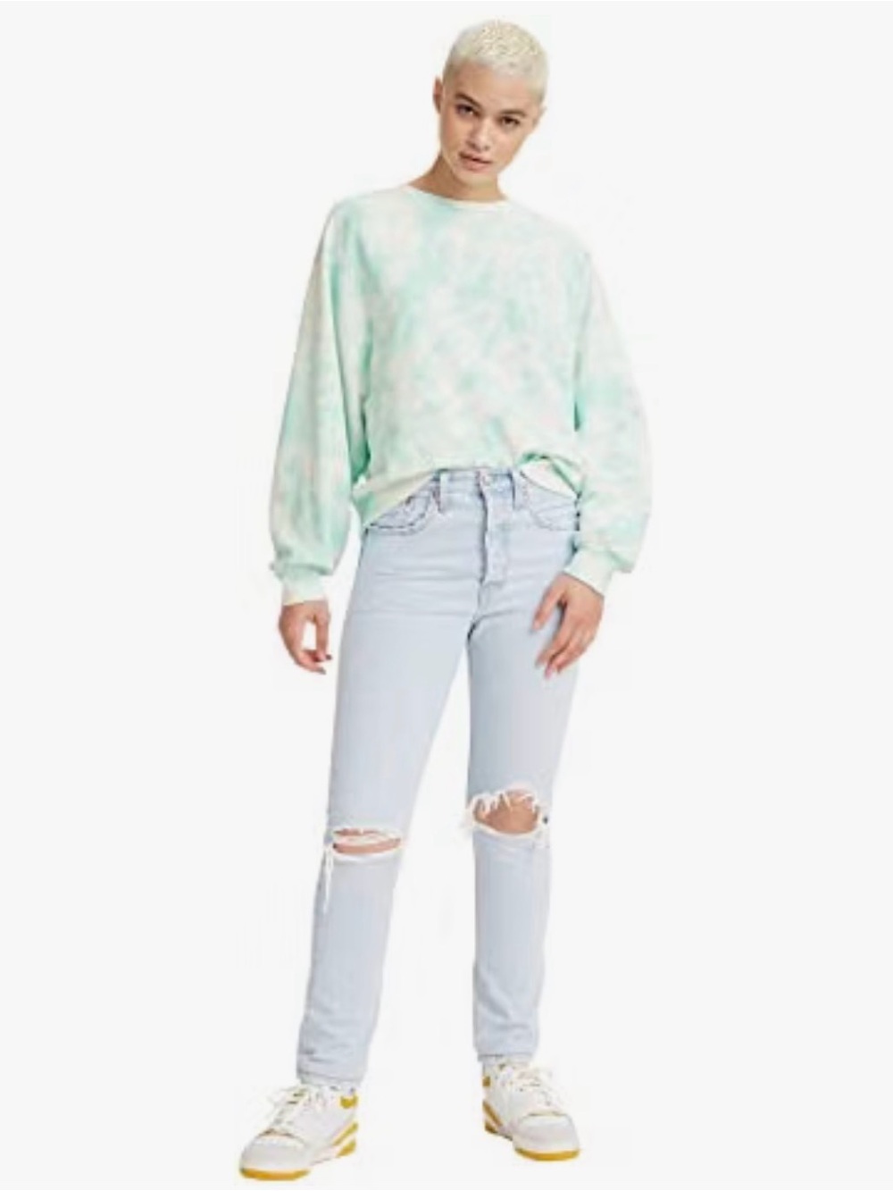 Levi’s Premium 501 S Skinny with distressing Light Wash Size 29 EUC